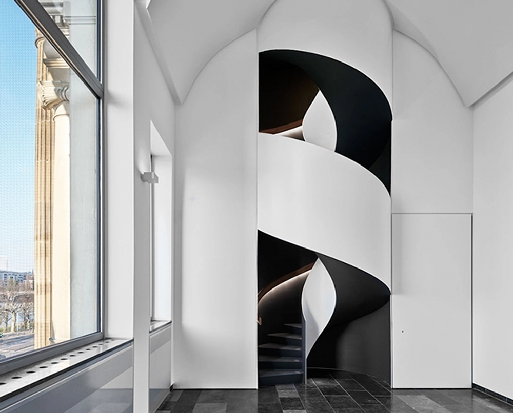 Städel Frankfurt, Beleuchtung Spindeltreppe